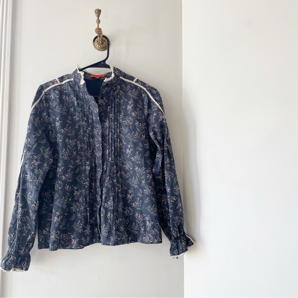 Maple & Cliff Navy Floral Blouse